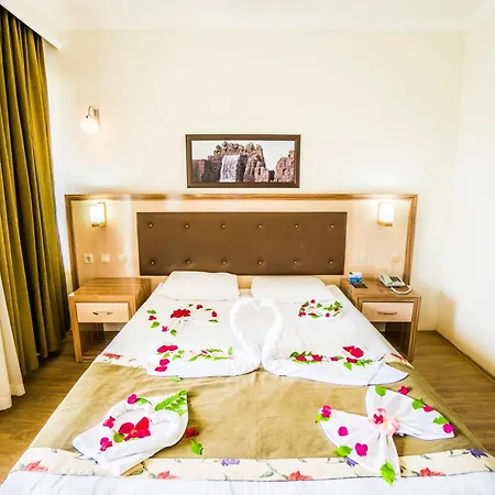 Bieno Venues Hotel 4* Side