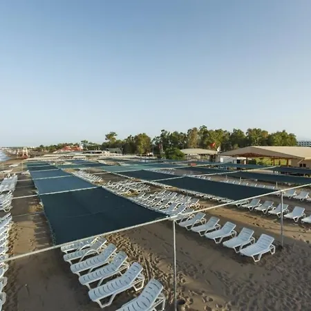 Bieno Venues Hotel 4* Side