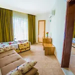 Bieno Venues Отель Сиде