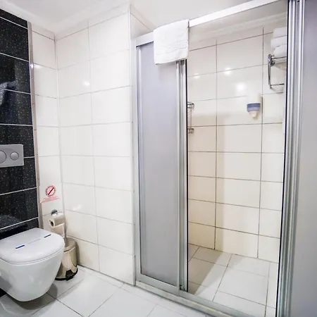 Bieno Venues Hotel 4* シダ